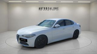 Alfa Romeo Giulia 2016 2143cc!210ps!ΜΕ ΓΡΑΜΜΑΤΙΑ ΜΕΤΑΞΥ ΜΑΣ!!!