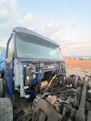 ΚΑΜΠΙΝΑ VOLVO FH ΜΟΝΤΕΛΟ 2005-thumb-4