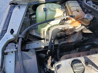 Mercedes-Benz E 250 1988-thumb-21