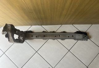 Toyota Yaris κάτω τραβέρσα ψυγείου με αρ.ποδι 2005-2020