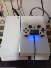 ΠΩΛΟΥΝΤΑΙ PS4 ΚΟΝΣΟΛΕΣ ΜΕ 1 ΚΟΝΤΡΟΛ ΚΟΜΠΛΕ ΚΑΛΩΔΙΑ ΑΠΟ 140 ΕΥΡΩ