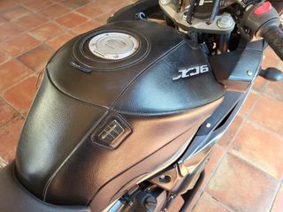 Yamaha XJ6 DIVERSION 2009-thumb-22