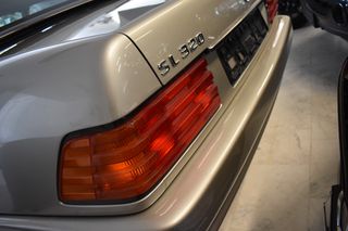 Mercedes-Benz SL 320 1994 Hardtop/ Original Beker excellent condition
