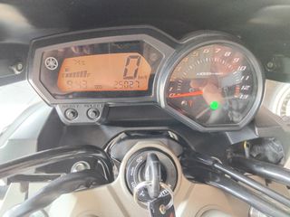 Yamaha XJ6 2009 Naked-thumb-3