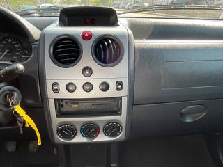 Κλούβα Citroen 2008 BERLINGO 1.4 75HP-thumb-12