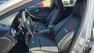 Mercedes-Benz A 180 2018 URBAN-thumb-10
