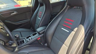 Mercedes-Benz A 180 2018 URBAN-thumb-15