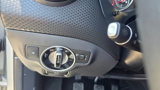 Mercedes-Benz A 180 2018 URBAN-thumb-16