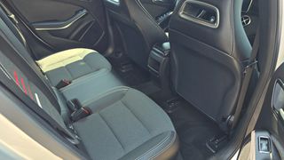 Mercedes-Benz A 180 2018 URBAN-thumb-21