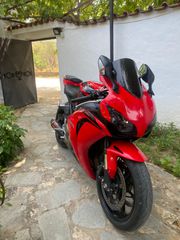 Honda CBR 1000RR 2009 FIREBLADE-thumb-3