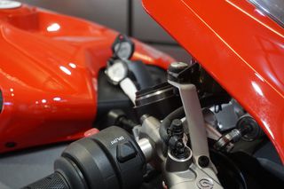 Ducati Panigale V4 S 2026 2026-thumb-2