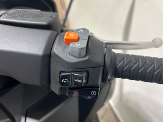 Kymco AK 575 Premium 2026-thumb-14