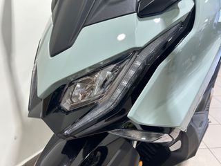 Kymco AK 575 Premium 2026-thumb-9