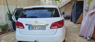 Mercedes-Benz B 220 2019 DIESEL-thumb-1