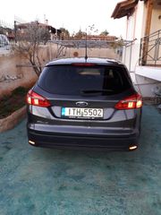 Ford Focus 2016-thumb-1