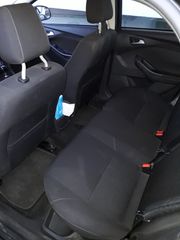 Ford Focus 2016-thumb-4