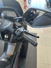 Yamaha NMAX 125 2026-thumb-3