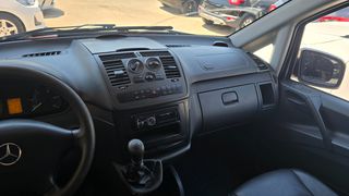 Mercedes-Benz Vito 2012-thumb-9