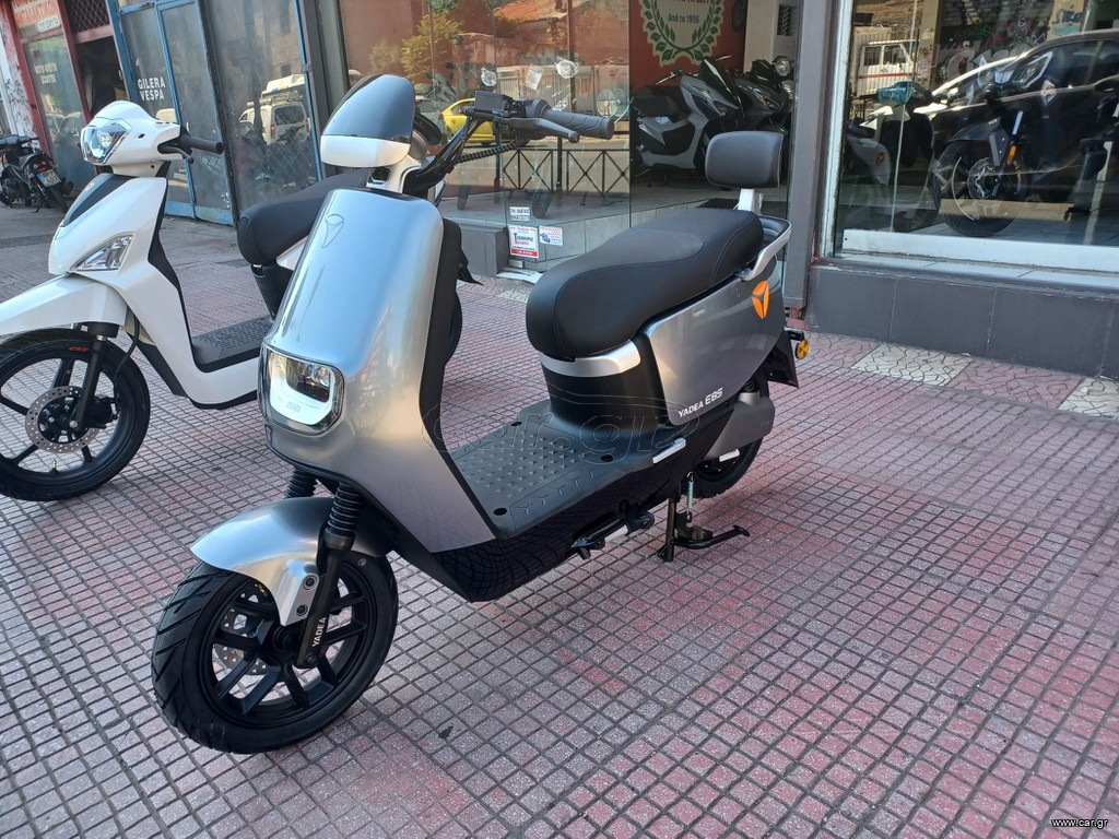 Yadea E8S 2026 E8S LITE  ΧΩΡΙΣ ΔΙΠΛΩΜΑ