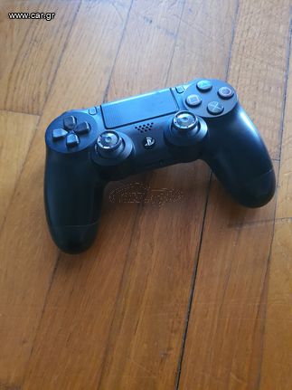 Περιφερειακά PS4