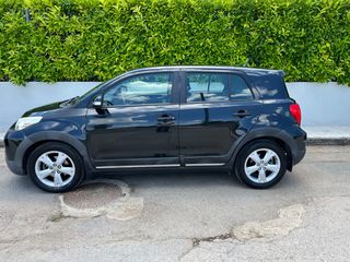 Toyota Urban Cruiser 2011