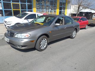 Nissan Maxima 2002-thumb-1