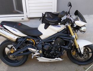 Triumph Street Triple 675 2009