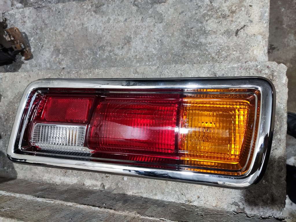 ΦΑΝΑΡΙ ΠΙΣΩ ΔΕΞΙ TOYOTA COROLLA KE30