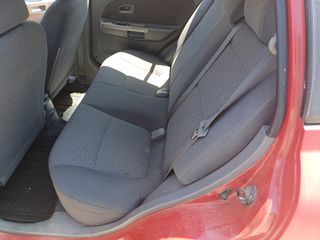 Kia Rio 2004-thumb-9