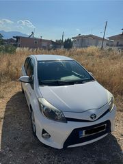 Toyota Yaris 2013 1.5 HYBRID STYLE