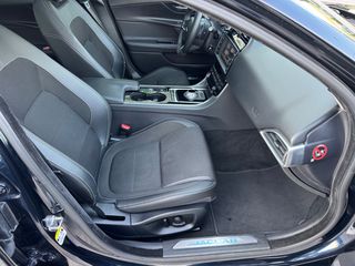 Jaguar XE 2015 R-DYNAMIC-thumb-10