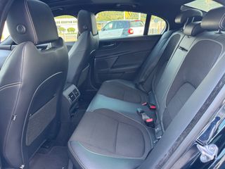 Jaguar XE 2015 R-DYNAMIC-thumb-12