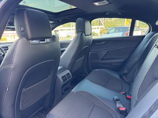 Jaguar XE 2015 R-DYNAMIC-thumb-13