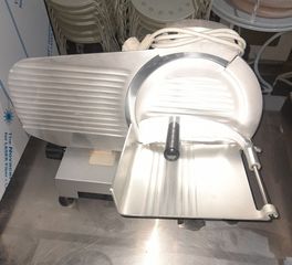 Ζαμπονομηχανή  πλάγιας κοπής   Φ25εκ, 220V/50Hz,Διαστάσεις: 42x28x37