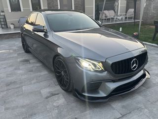 Mercedes-Benz E 220 2019 AMG 63 LOOK 9G-TRONIC Πανοραμική-thumb-3