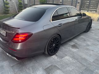 Mercedes-Benz E 220 2019 AMG 63 LOOK 9G-TRONIC Πανοραμική-thumb-18