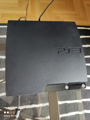 Playstation 3 μαζί με 3 games