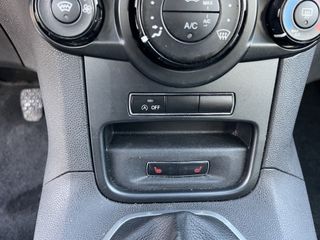 Ford Fiesta 2015-thumb-19