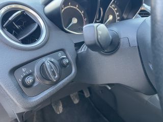 Ford Fiesta 2015-thumb-21