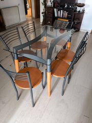 Τραπεζαρία γυάλινη με 6 καρέκλες