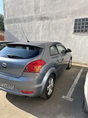 Kia Ceed / cee'd 2010-thumb-2
