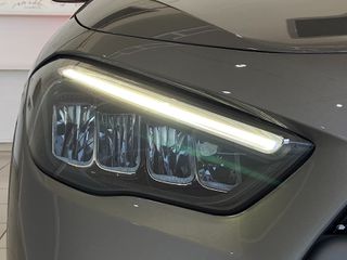 Mercedes-Benz GLA 250 2023 GLA 250e Facelift AMG LINE 8G TRONIC-thumb-3