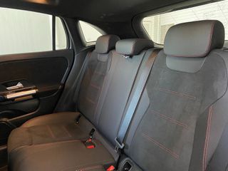 Mercedes-Benz GLA 250 2023 GLA 250e Facelift AMG LINE 8G TRONIC-thumb-16