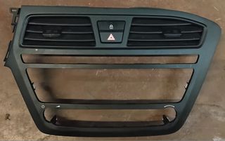 ΠΕΤΡΟΠΟΥΛΟΣ ΚΕΝΤΡΙΚΗ ΜΑΣΚΑ ΑΕΡΑΓΩΓΩΝ HYUNDAI i20 2014-2018  84740-C8050
