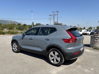 Volvo XC40 2020 T3-thumb-5