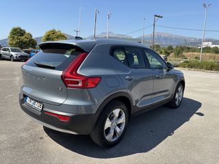 Volvo XC40 2020 T3-thumb-3
