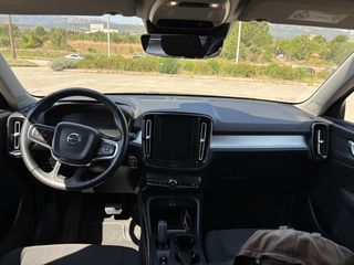 Volvo XC40 2020 T3-thumb-9
