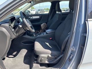 Volvo XC40 2020 T3-thumb-6