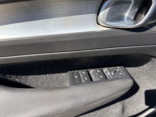 Volvo XC40 2020 T3-thumb-13
