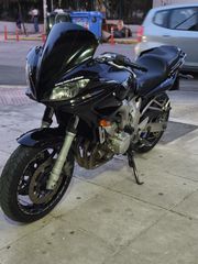 Yamaha FZS 600 Fazer 2005 s1